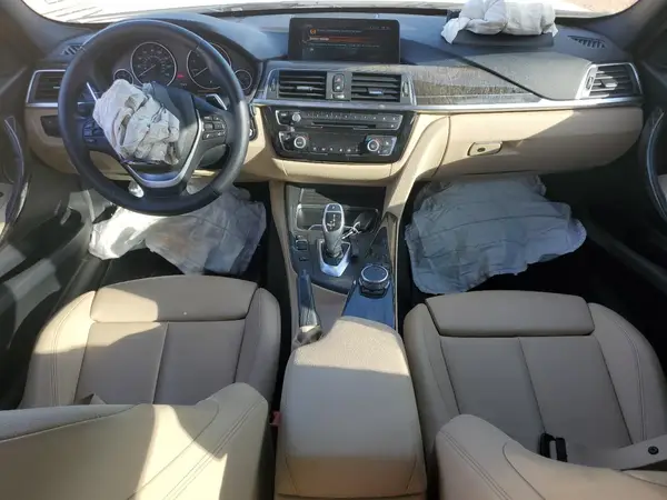 WBA8B9G35HNU51910 2017 BMW 3ER - Image 8