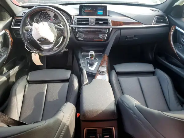 WBA8B9G35HNU52183 2017 BMW 3ER - Image 8