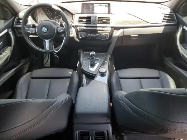 WBA8B9G35HNU54838 2017 BMW 3ER - Image 8