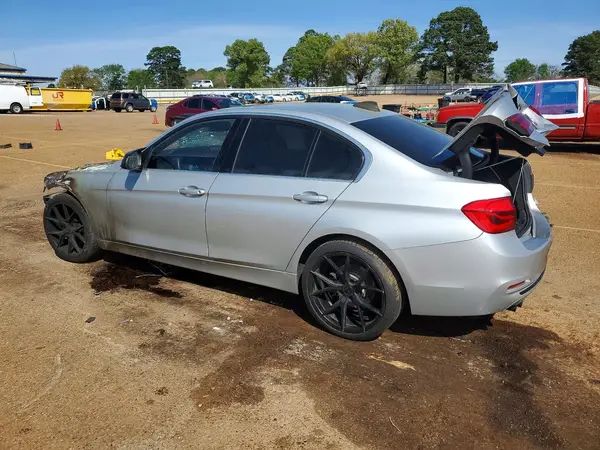 WBA8B9G35HNU55116 2017 BMW 3ER - Image 2