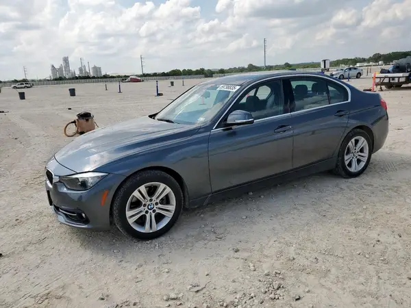 WBA8B9G35HNU55729 2017 BMW 3ER - Image 1
