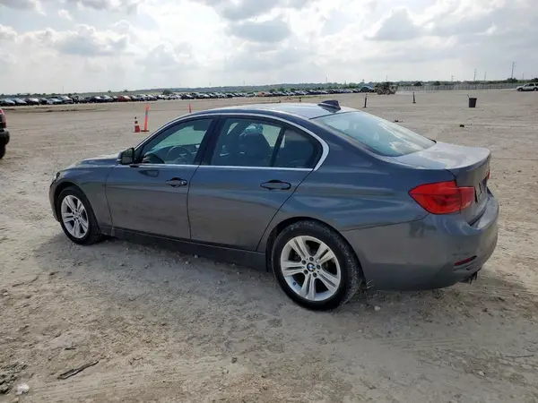 WBA8B9G35HNU55729 2017 BMW 3ER - Image 2