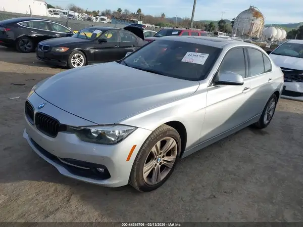 WBA8B9G36HNU51897 2017 BMW 3ER - Image 2