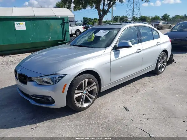 WBA8B9G36HNU53519 2017 BMW 3ER - Image 2