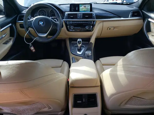 WBA8B9G36HNU54301 2017 BMW 3ER - Image 8
