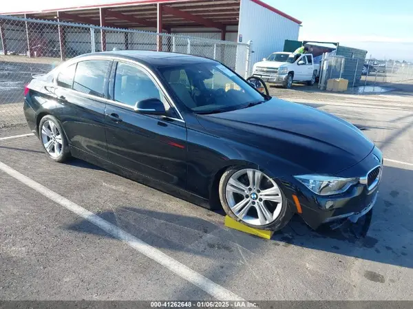 WBA8B9G36HNU54587 2017 BMW 3ER - Image 1