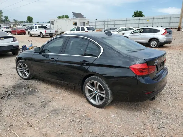 WBA8B9G36HNU55156 2017 BMW 3ER - Image 2