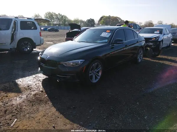 WBA8B9G36HNU55724 2017 BMW 3ER - Image 2