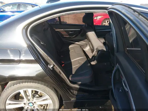 WBA8B9G36HNU55724 2017 BMW 3ER - Image 8