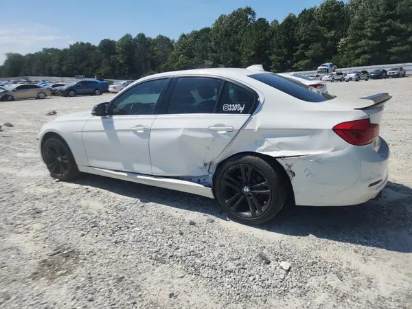 WBA8B9G36HNU56520 2017 BMW 3ER - Image 2