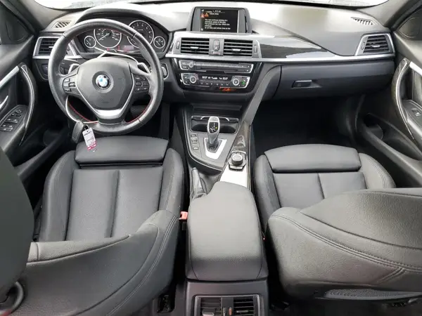 WBA8B9G36HNU56775 2017 BMW 3ER - Image 8