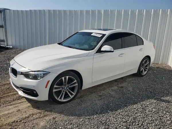 WBA8B9G37HNU54002 2017 BMW 3ER - Image 1
