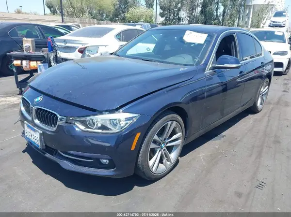 WBA8B9G37HNU54209 2017 BMW 3ER - Image 2