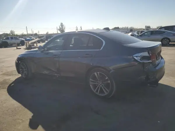WBA8B9G37HNU54940 2017 BMW 3ER - Image 2