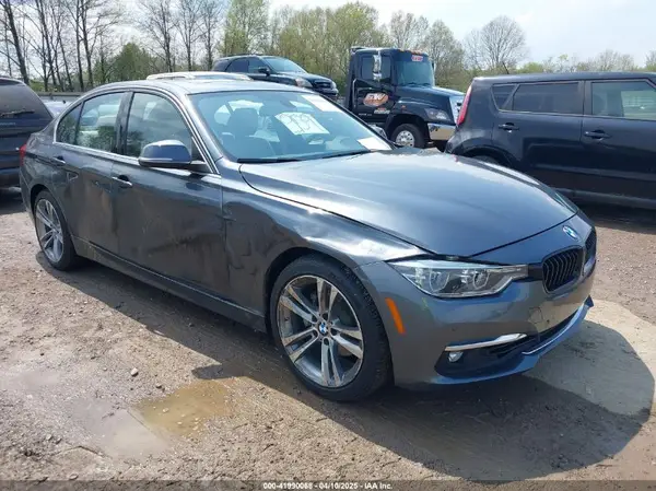 WBA8B9G37HNU55487 2017 BMW 3ER - Image 1