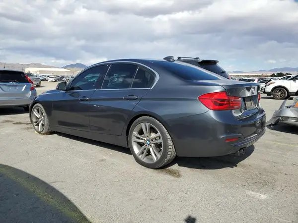 WBA8B9G37HNU56803 2017 BMW 3ER - Image 2