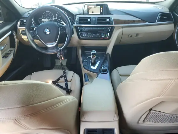 WBA8B9G37HNU56963 2017 BMW 3ER - Image 8