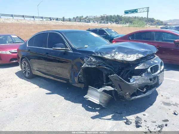 WBA8B9G38HNU52792 2017 BMW 3ER - Image 1