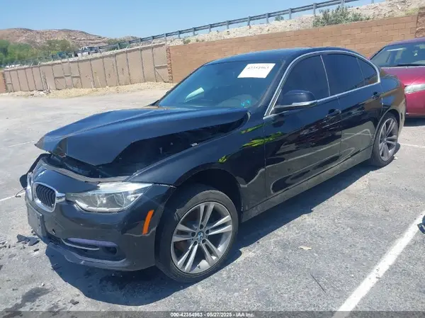 WBA8B9G38HNU52792 2017 BMW 3ER - Image 2