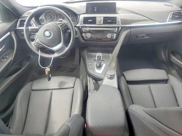 WBA8B9G38HNU54624 2017 BMW 3ER - Image 8
