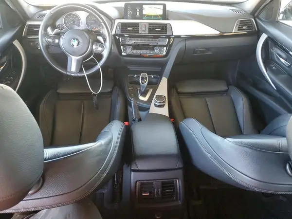 WBA8B9G38HNU54736 2017 BMW 3ER - Image 8