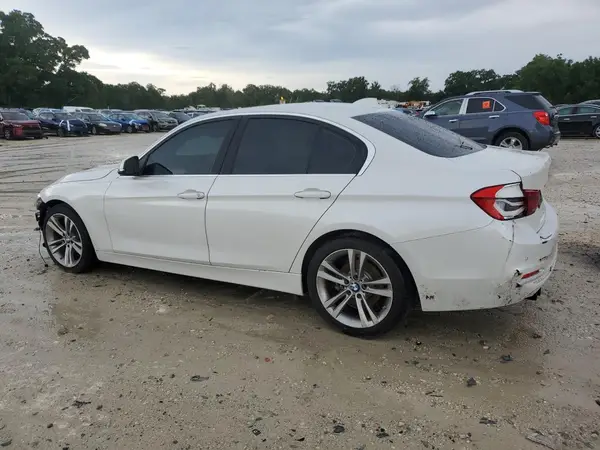 WBA8B9G39HNU52171 2017 BMW 3ER - Image 2