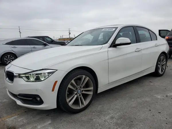 WBA8B9G39HNU54440 2017 BMW 3ER - Image 1