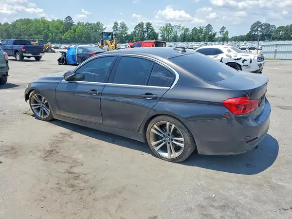 WBA8B9G3XHNU52423 2017 BMW 3ER - Image 2