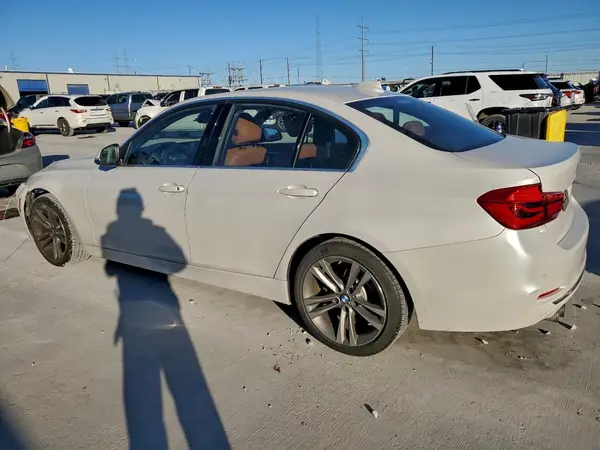 WBA8B9G3XHNU52759 2017 BMW 3ER - Image 2