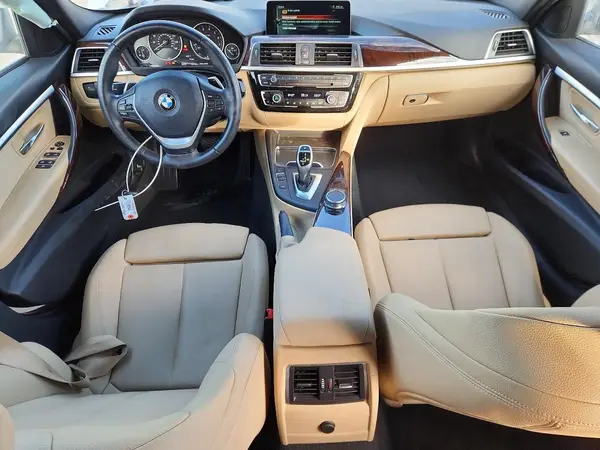 WBA8B9G3XHNU54561 2017 BMW 3ER - Image 8