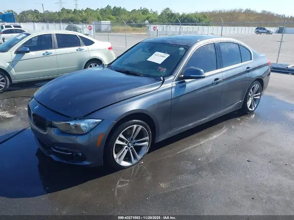 WBA8B9G3XHNU55354 2017 BMW 3ER - Image 2
