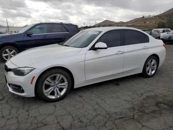WBA8B9G3XHNU57069 2017 BMW 3ER - Image 1