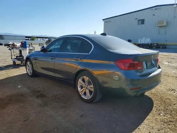 WBA8B9G50HNU09145 2017 BMW 3ER - Image 2