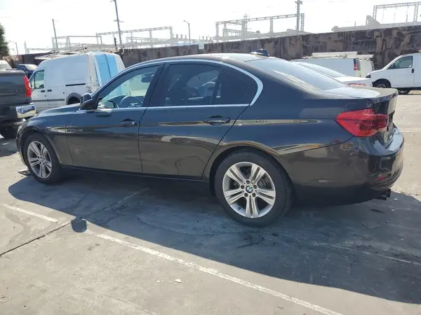 WBA8B9G50HNU49208 2017 BMW 3ER - Image 2