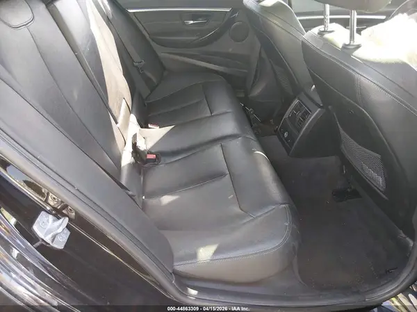 WBA8B9G50HNU49970 2017 BMW 3ER - Image 8