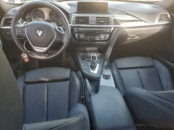 WBA8B9G50HNU50925 2017 BMW 3ER - Image 8