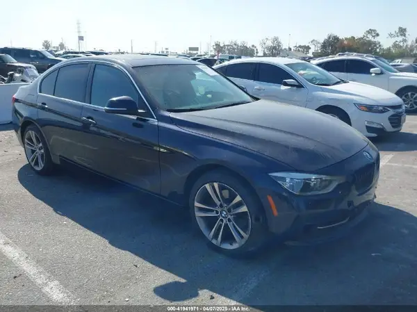 WBA8B9G50HNU51282 2017 BMW 3ER - Image 1