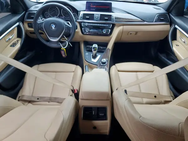 WBA8B9G50JNU57640 2018 BMW 3ER - Image 8