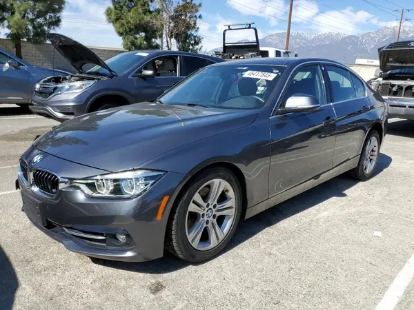 WBA8B9G50JNU95854 2018 BMW 3ER - Image 1