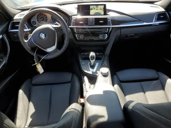 WBA8B9G50JNU95854 2018 BMW 3ER - Image 8
