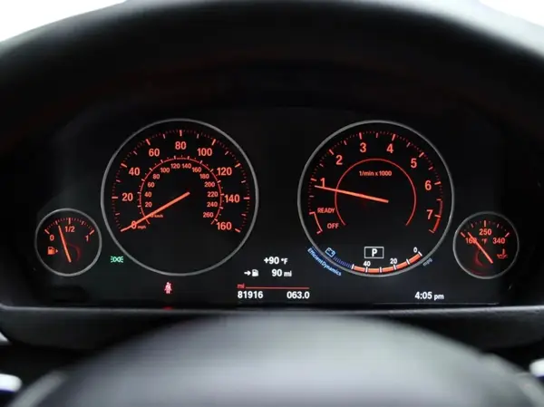 WBA8B9G50JNU98334 2018 BMW 3ER - Image 8