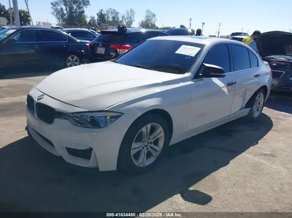 WBA8B9G50JNU98706 2018 BMW 3ER - Image 2