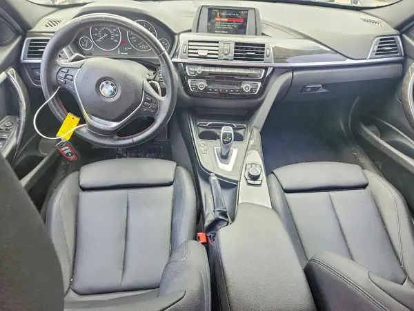 WBA8B9G50JNU99158 2018 BMW 3ER - Image 8