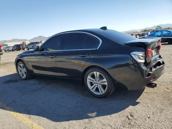 WBA8B9G50JNU99953 2018 BMW 3ER - Image 2