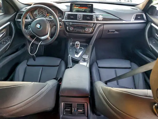 WBA8B9G51HNU49329 2017 BMW 3ER - Image 8