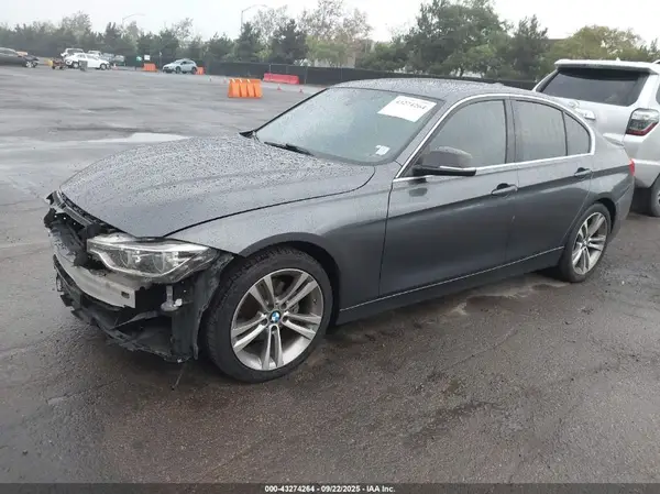WBA8B9G51HNU50061 2017 BMW 3ER - Image 2