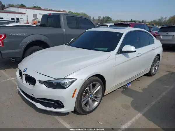WBA8B9G51HNU51579 2017 BMW 3ER - Image 2
