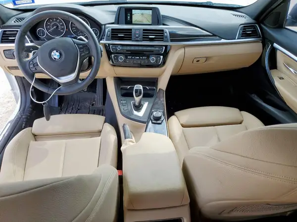 WBA8B9G51JNU57923 2018 BMW 3ER - Image 8