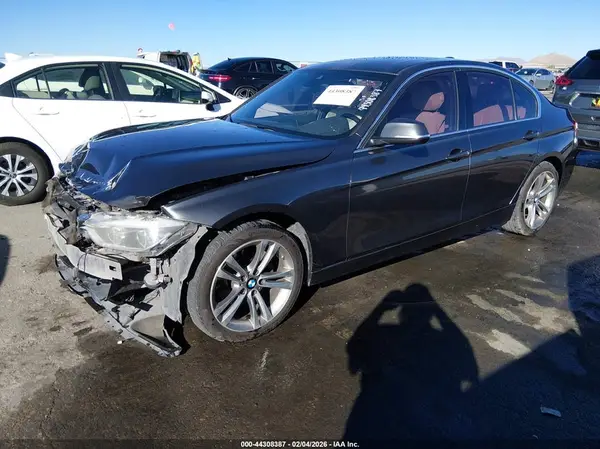 WBA8B9G51JNU96544 2018 BMW 3ER - Image 2
