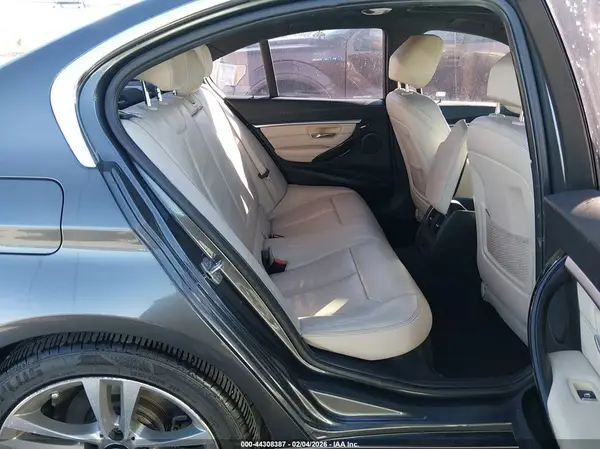 WBA8B9G51JNU96544 2018 BMW 3ER - Image 8